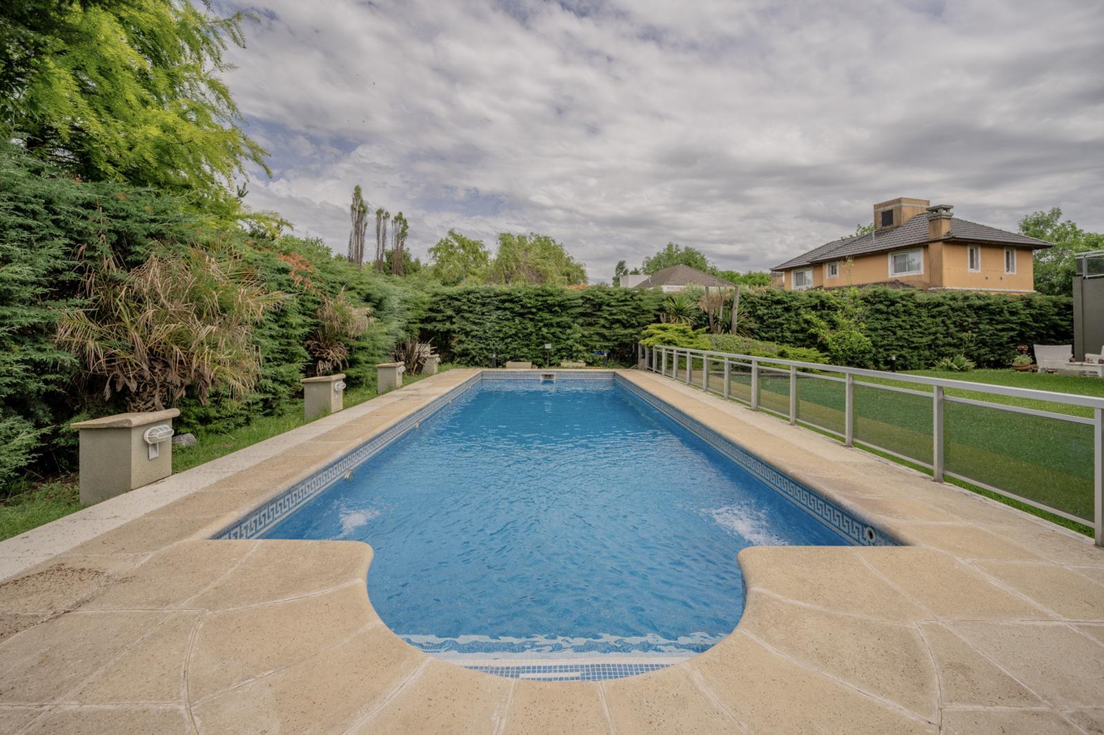 6582285_114820613716747285106275320400557687087636251727556817022114711911223680538748