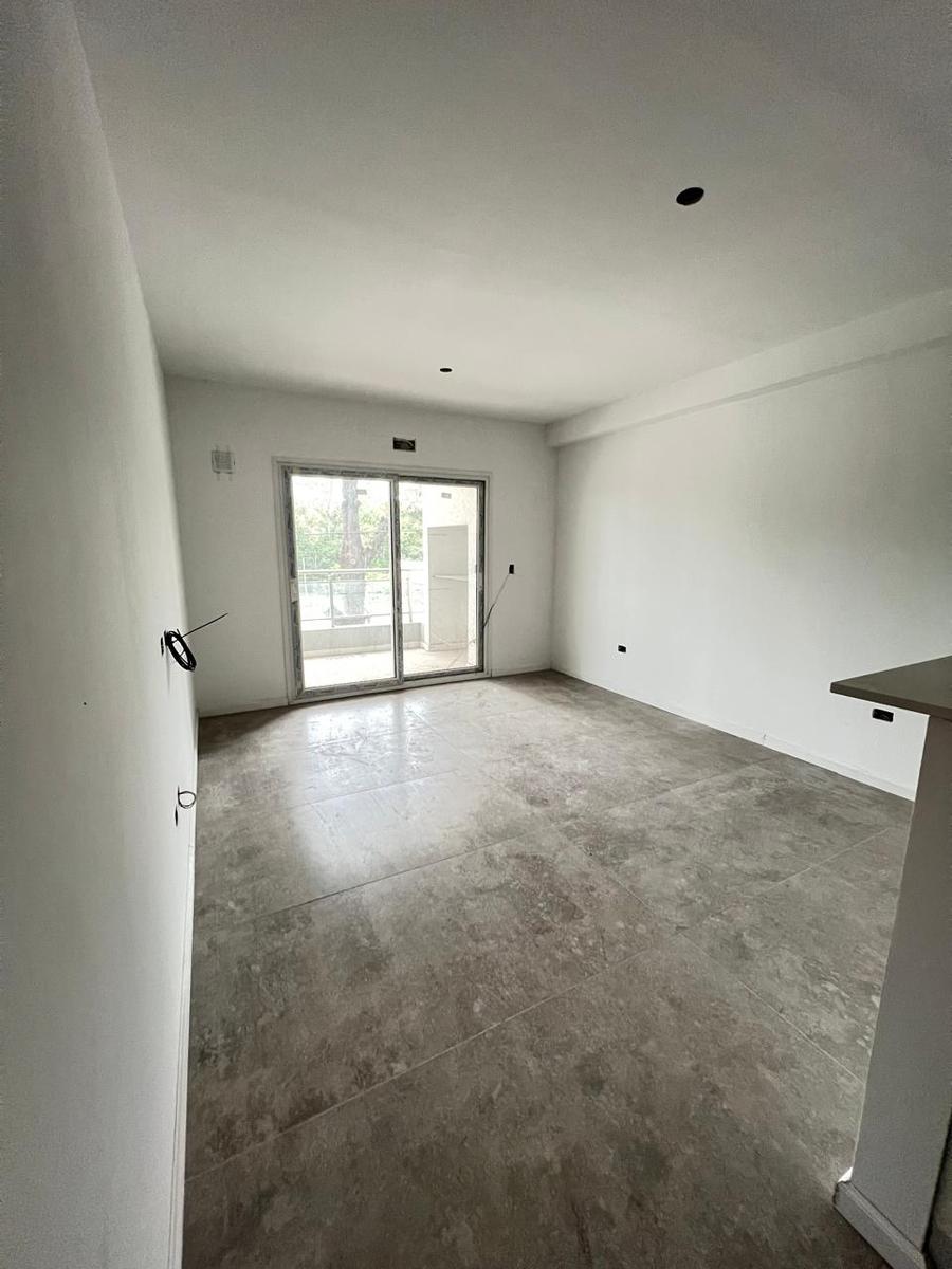 6612351_107551894103203904442924062702778617771685084060274751138826886452674105040736