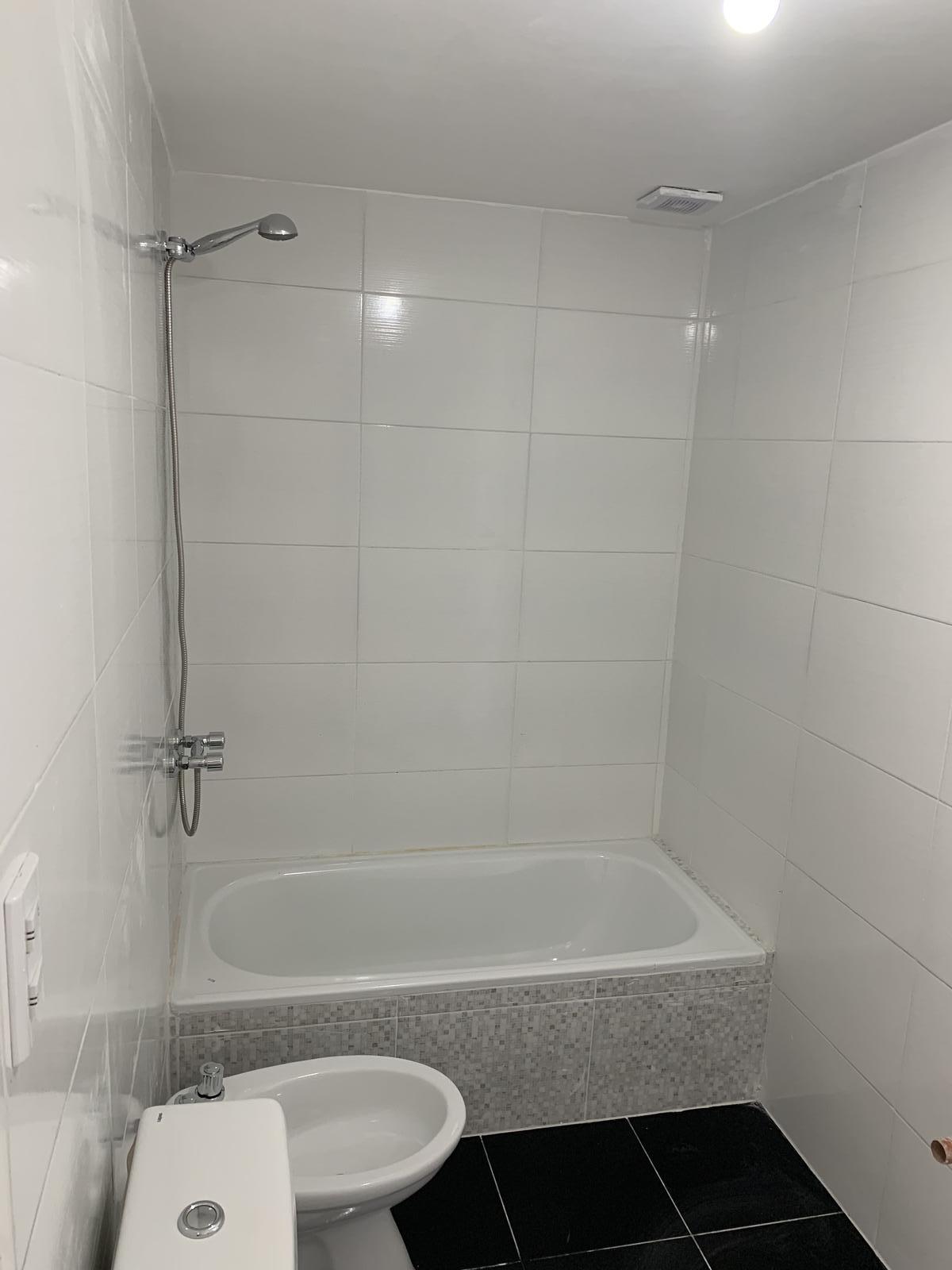 6617970_61006002086801840753261002159010342052700163385834353557966558690652437536794