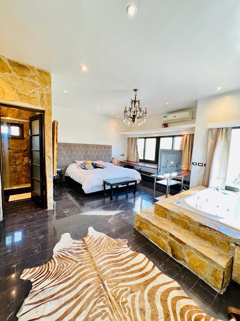 6667587_111940646480118849008523386642898742883872976705976232769725539853574265050042