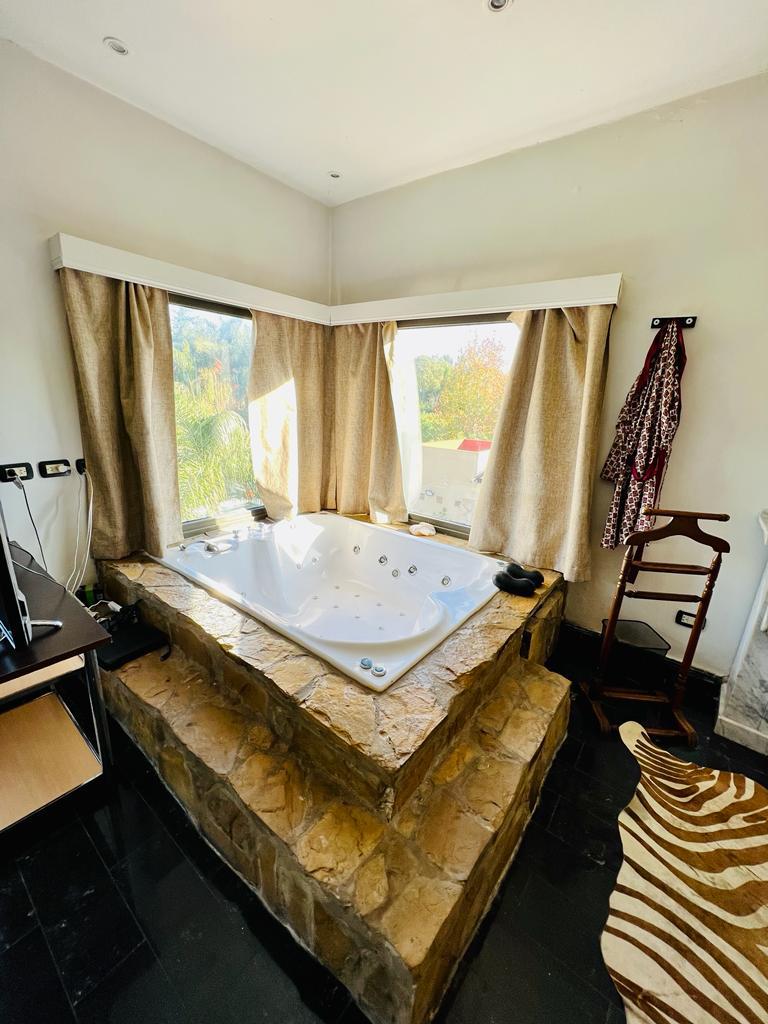 6667587_61945985291689731638344579869916755586630609745523488263599149718982073526400