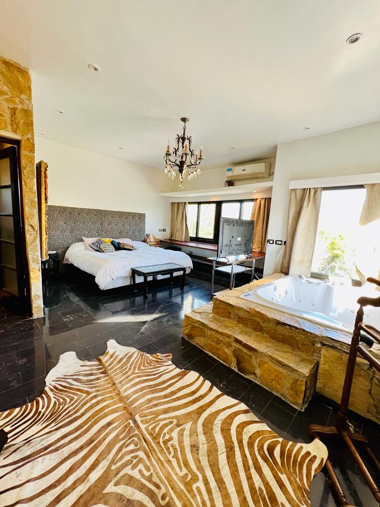 6667587_6510155481994825405384476022263102883912169156134132342543980590846289650285