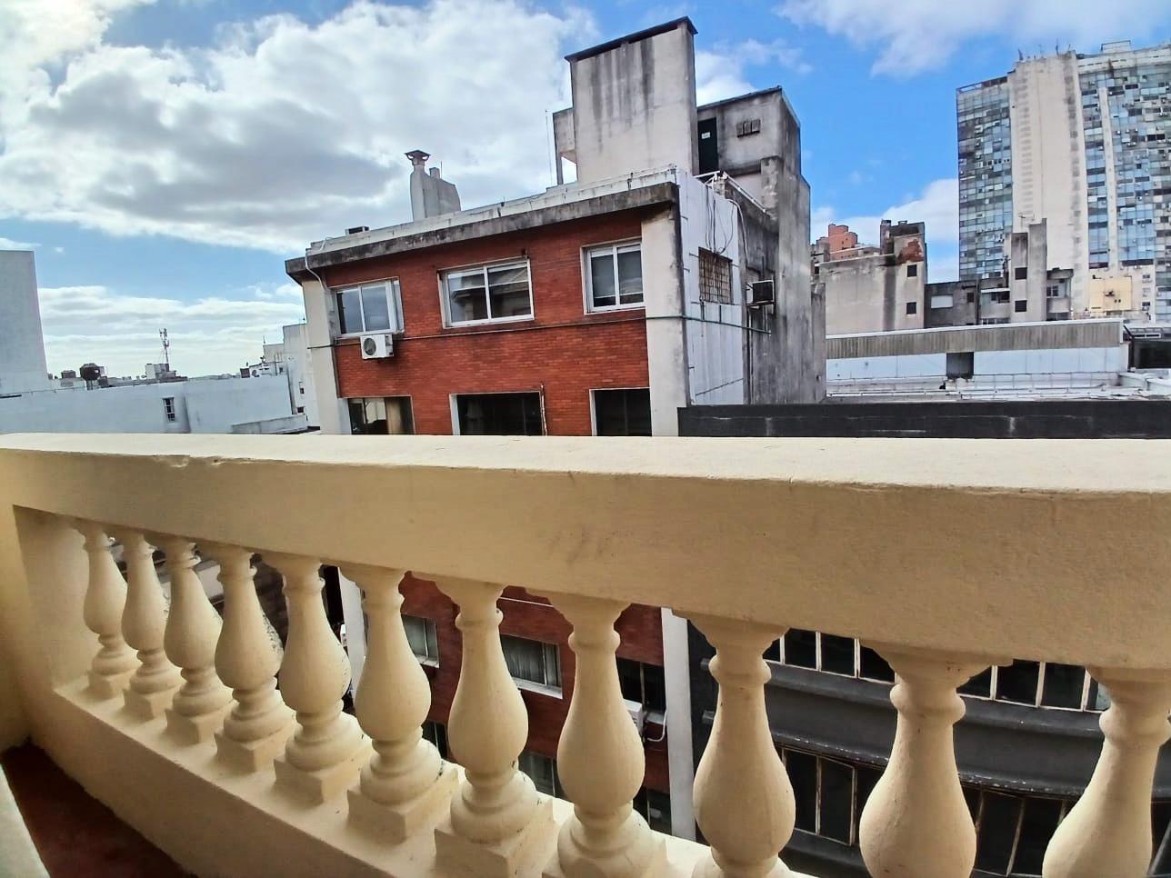 67488_54596431427034167337448008254925022825003894209083492448555976498970711214075