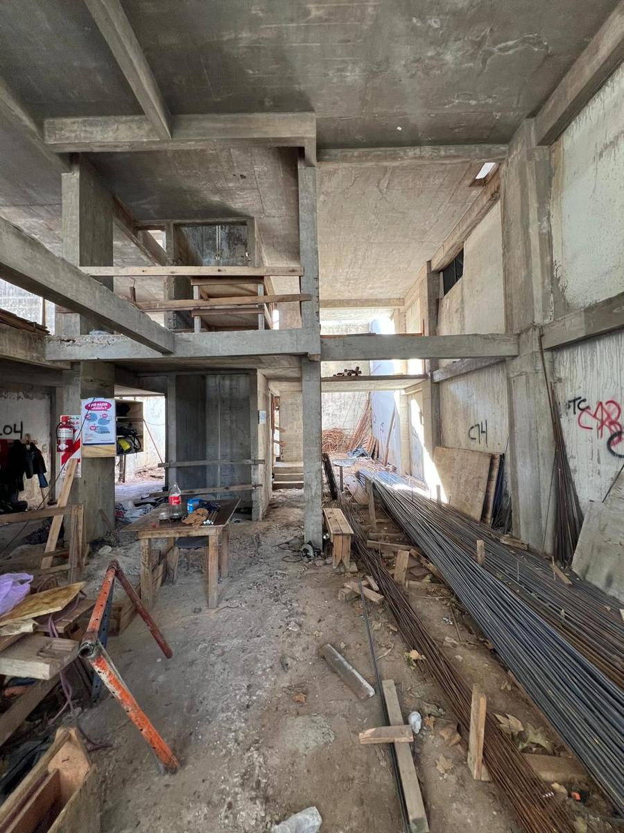 7103842_2386016533796111216248178108623993786588072172728621905958805398274148094264