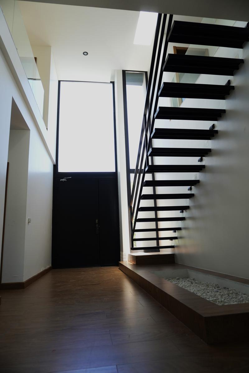 7665196_106420360698814138119609194601820748594022259199470325564058947879435696450150