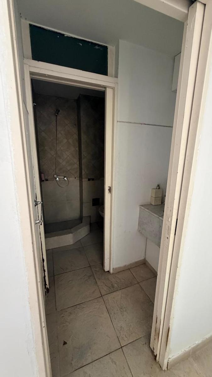 7712528_51387712500372935875314220445695624911613589945413789840107353444604393842031