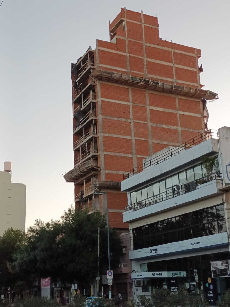 d9b4916d-491b-4c6e-8f1e-78a8dff602af