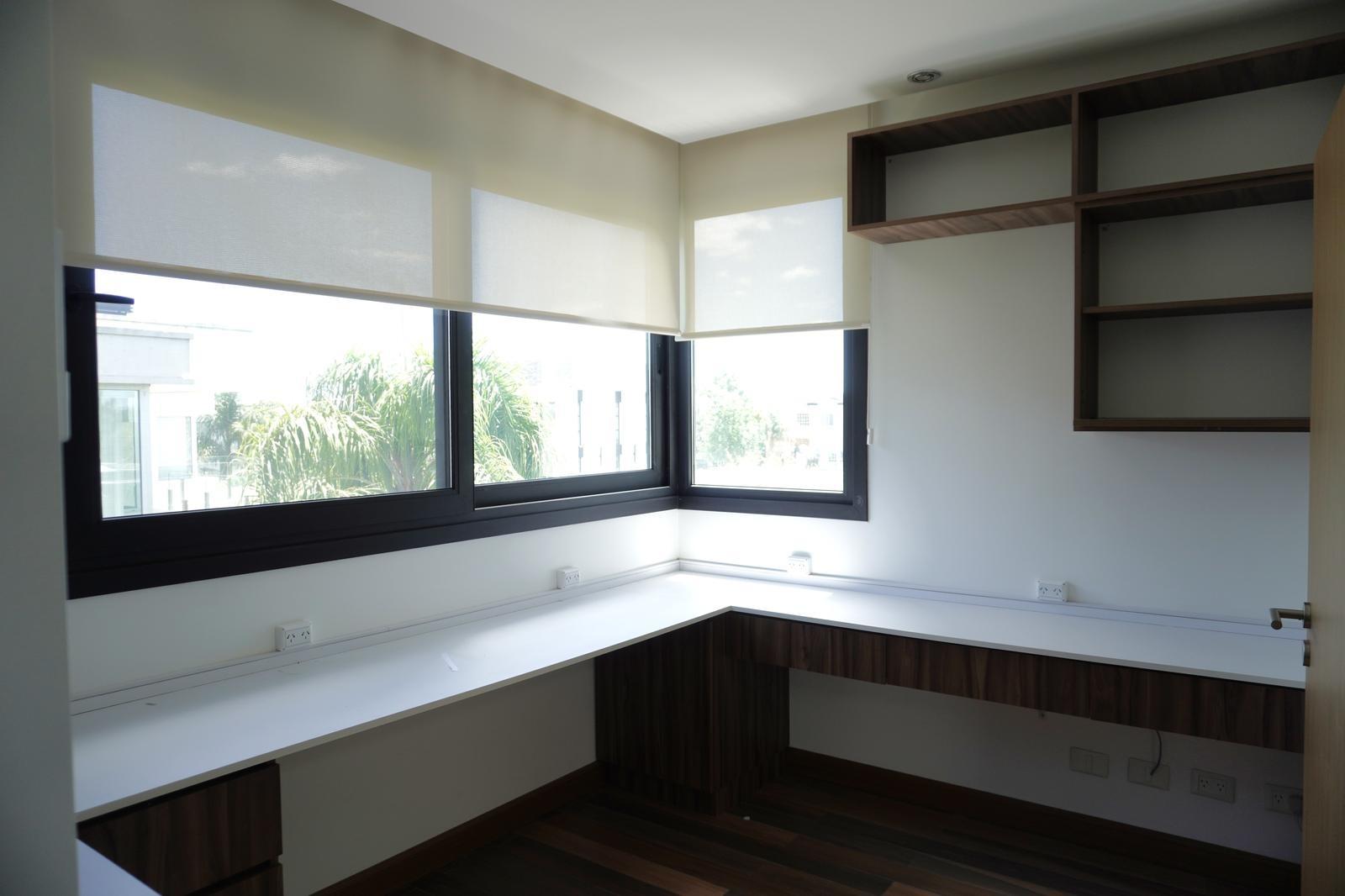 7887877_97863707179027832555653766465876532743295741764306243117902768212082261720719